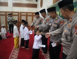 Ramadhan Berkah Polres Tulungagung Gelar Doa Bersama dan Beri Taliasih untuk Anak Yatim
