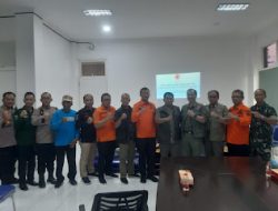 Mayor Jenderal TNI Fajar Setiawan Serahkan Bantuan dan Tinjau Lokasi Terdampak Banjir di Kabupaten Pasuruan