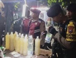 Puluhan Botol Miras di Angkringan Disikat Tim Samapta Polres Kediri Kota