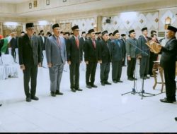 Apakah Pemkab Gresik Akan Taat Aturan Terkait Mutasi Pejabat?????