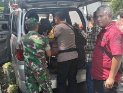 Salut, Polisi di Nganjuk Antarkan ODGJ Berobat ke RSJ Menur