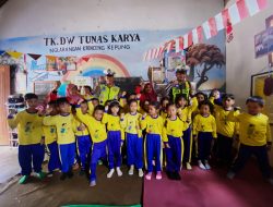 Giat Panggung Boneka Semeru Kanit Kamsel Sat Lantas Polres Kediri Kunjungi Dua TK Di Kediri