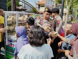 Jum’at Berkah, Polres Bojonegoro Sediakan Etalase Nasi Gratis