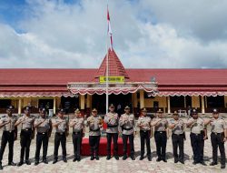Sejumlah Polisi di Pegunungan Bintang Diganjar Pin Emas Kapolri hingga KPLB