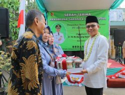 PSU Diserahterimakan, Bupati Bandung Sebut PSPKB Sebesar Rp 100 Juta Per RW Sudah Bisa Dimanfaatkan
