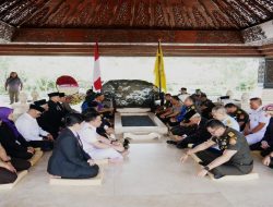 Kompak, Forkopimda Blitar Raya Ikuti Ziarah Rombongan Lemhannas RI Ke Makam Bung Karno