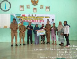 Pemdes Margo Jaya Bagikan Bantuan Langsung Tunai Dana Desa (BLT- DD) Tahap 1 Tahun 2024 Kepada 22 KPM