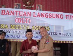 Sonny Imawan Kades Mulya Agung, Bagikan BLT DD 2024 Ke 19 KPM
