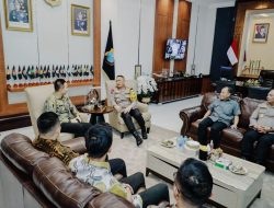 Kapolda Jatim Terima Kunjungan Kepala Imigrasi Surabaya Bahas Inovasi Autogate dan Immigration Lounge