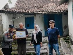 Polsek Pagu Salurkan Paket Sembako melalui Program Jum’at Berkah