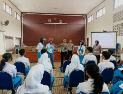 Satlantas Polres Kediri Kota Edukasi Pelajar SMAN 1 Kediri tentang Keselamatan Berlalu Lintas