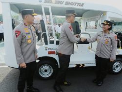 Optimalkan Pelayanan Publik, Kapolda Jatim Serahkan Mobil Shuttle Semeru SPKT