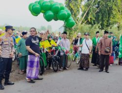 Polsek Pare Kawal Gowes Sarungan MWC NU dalam Rangka Harlah NU ke-102