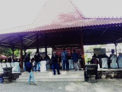 Komisi Pemilihan Umum (KPU ) Kab Kediri Menyelenggarakan Focus Grup Discussion Bersama Jurnalis Di Pendopo Punden Mbah Tugu Kec Ngasem