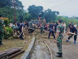 Banjir Bandang Desa Leuwinutug, Komandan PMPP TNI Berikan Bantuan Langsung dan Bantu Evakuasi Dilapangan