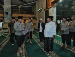 Tarawih Ramadhan Keliling Kapolres Blitar Ajak Warga Jaga Kamtibmas