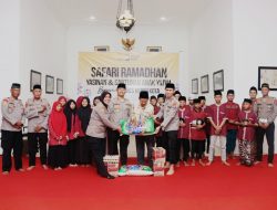 Berbagi Kebahagiaan di Bulan Ramadhan, Kapolres Kediri Kota Santuni Anak Yatim