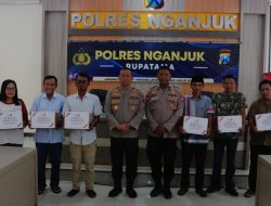 Polres Nganjuk Salurkan Bansos untuk Penyandang Disabilitas di Bulan Ramadan