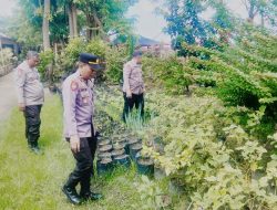 Polsek Ngasem Monitoring Kebun Pekarangan Program RPL di Desa Toyoresmi
