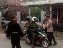 Polsek Pare Amankan Kegiatan Berbagi Takjil PSHT Ranting Pare