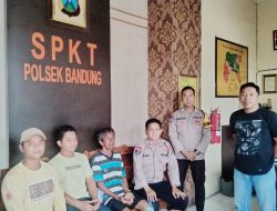 Bhabinkamtibmas Polsek Rejoso Jemput Warga Hilang di Polsek Bandung Tulungagung