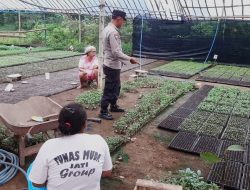 Dukung Program Asta Cita, Polisi Kediri Dampingi Warga Manfaatkan Lahan Perkebunan