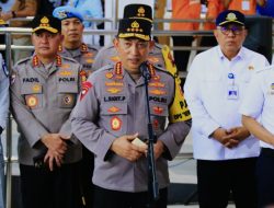 Kapolri Cek Langsung Pelayanan Arus Balik di Stasiun Tawang, Dorong Pemudik Gunakan Kereta Api