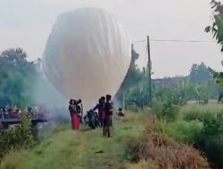 Polisi Amankan 6 Balon Udara di Jogoroto Jombang Saat Akan Diterbangkan