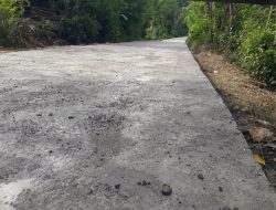 PEBANGUNAN RABAT JALAN DESA KEDUNGBANTENG DENGAN SISTEM PADAT KARYA.