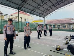 Propam Polres Kediri Pantau Langsung Kegiatan Latihan Pengendalian Massa