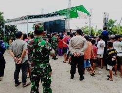 Personel Gabungan Papar Pengamanan Kesenian Kuda Lumping di Desa Jambangan