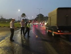 POLDA JATIM TERJUNKAN TIM TAA OLAH TKP KECELAKAAN TRUK TABRAK 9 KENDARAAN DI PURWODADI PASURUAN