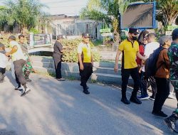 Polsek Pare Bersama Muspika Dan Pemdes Tulungrejo Kec Pare Kab Kediri Bergotong Royong