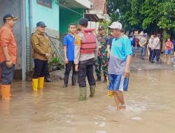 *Polres Jombang Kirim Paket Sembako untuk Warga Terdampak Banjir di Kademangan