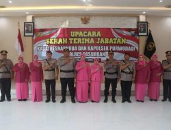 Saat Memimpin Sertijab Kapolres Pasuruan Tekankan Wilayah Harus Bebas GengSteR Dan Narkoba “Jangan LengaH”