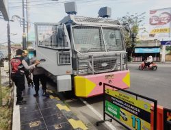 *Suran Agung Polres Madiun Kota Rekayasa Lalin Sesuai Maklumat Aman Suro 2025*