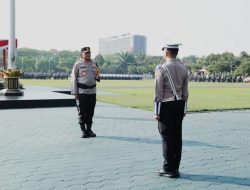 *Kapolda Jatim Pimpin Gelar Pasukan Operasi Patuh Semeru 2025 Tingkatkan Disiplin Berlalu Lintas