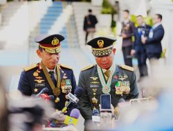 Kapolri dan Panglima TNI Apresiasi Antusiasme Warga dalam Upacara HUT RI ke-80 di Istana