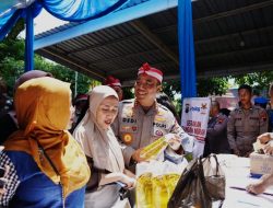 *Wakapolri Beri Perhatian Khusus Kepada Biarawati dan Lansia Saat Bakti Sosial di Polsek Genuk