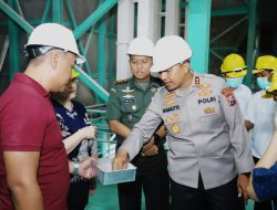 *Kapolres bersama Dandim 0809/Kediri Tinjau Produksi Beras di CV. Sumber Pangan*