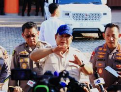*Prabowo: Polisi Terluka Saat Ricuh Akan Dapat Kenaikan Pangkat Luar Biasa*