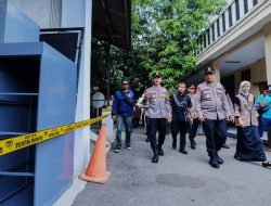 *Kapolda Jatim Kunjungi Polres Kediri, Beri Motivasi Pada Anggota Pasca Aksi Anarkis*
