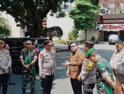 *Kapolda Jatim Tinjau Kerusakan Pasca Kerusuhan di Kab Kediri, Kerugian Capai 135 Miliar