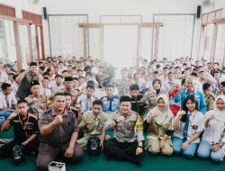 *Kapolres Jombang Beri Penyuluhan kepada Pelajar : Imbau Tidak Ikut Demonstrasi dan Bijak Bermedsos
