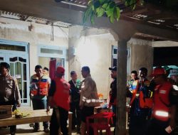 *Banjir Bandang dan Longsor Terjang Lampung Barat, Polisi Evakuasi Warga Hingga Tengah Malam*