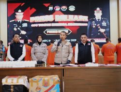 Polres Kediri Berhasil Amankan 16 Tersangka 98,48 gram Sabu dan Ratusan Ribu Okerbaya