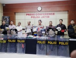 *Polda Jatim Ungkap Ratusan Pelaku Aksi Anarkis di 10 Kota, Kerugian Capai Rp 256 Miliar*