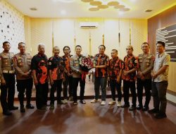 *KAPOLRES KEDIRI KOTA TERIMA APRESIASI DARI PEMUDA PANCASILA ATAS PEMULIHAN SITUASI KAMTIBMAS PASCA AKSI UNJUK RASA ANARKIS