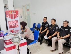 *Rayakan Hari Jadi ke-74, Humas Polres Kediri Kota Gelar Donor Darah: Polisi Humanis, Hadir dan Bermanfaat untuk Masyarakat*