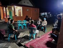 *Kasi Propam Polres Kediri Patroli, Pantau Warga Jaga di Pos Satkamling Desa Dungus Kecamatan Kunjang